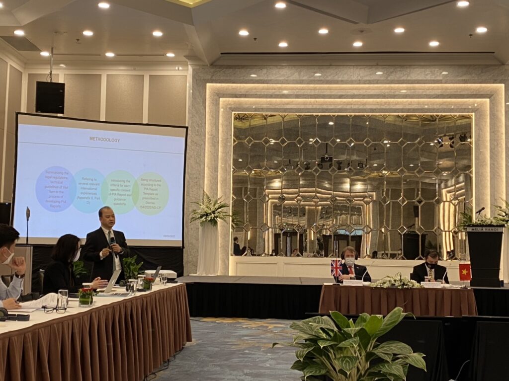 Lawyer Nguyen Hung Quang – President of VICMC speaks at the Workshop to comment on the Draft of Guideline for the assessment and ranking of Policy Impact Assessment Reports